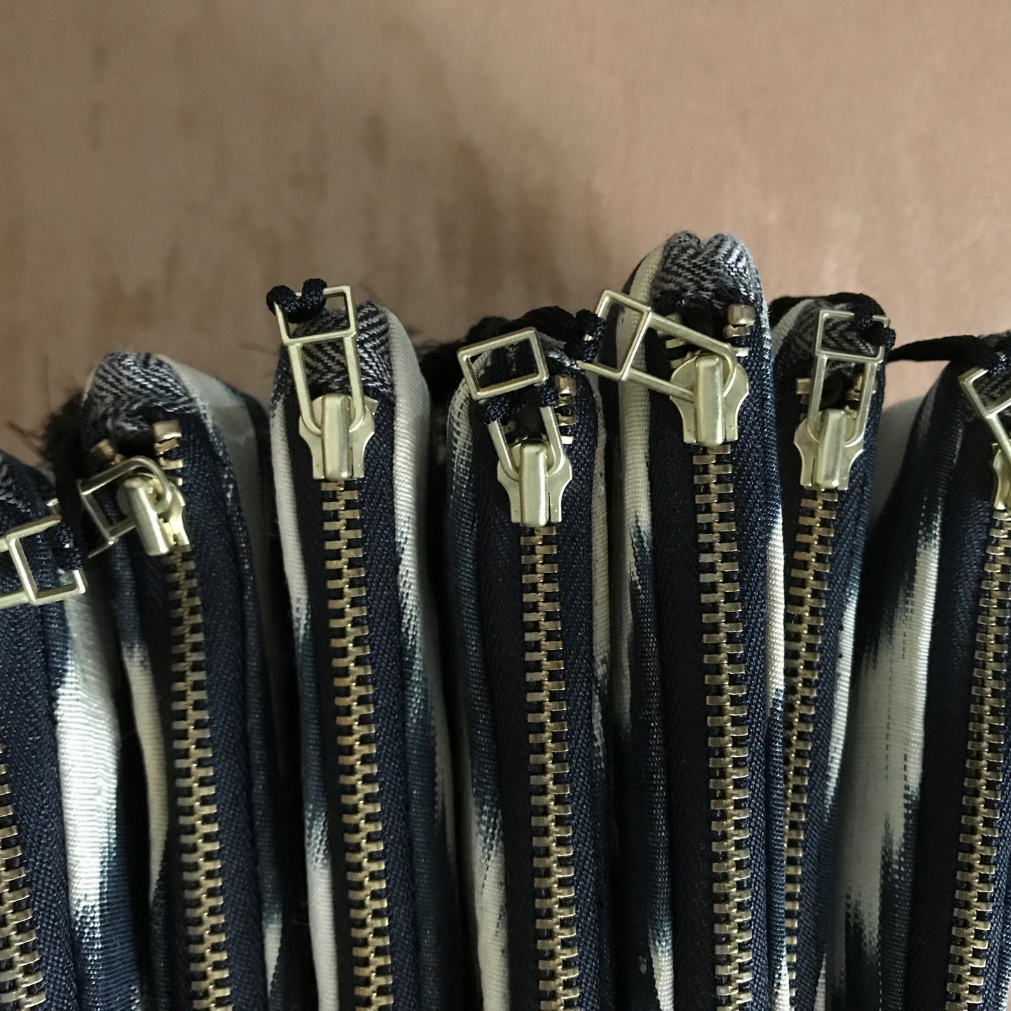 ヴィンテージスザニ刺繍 ハギレポーチ-3-